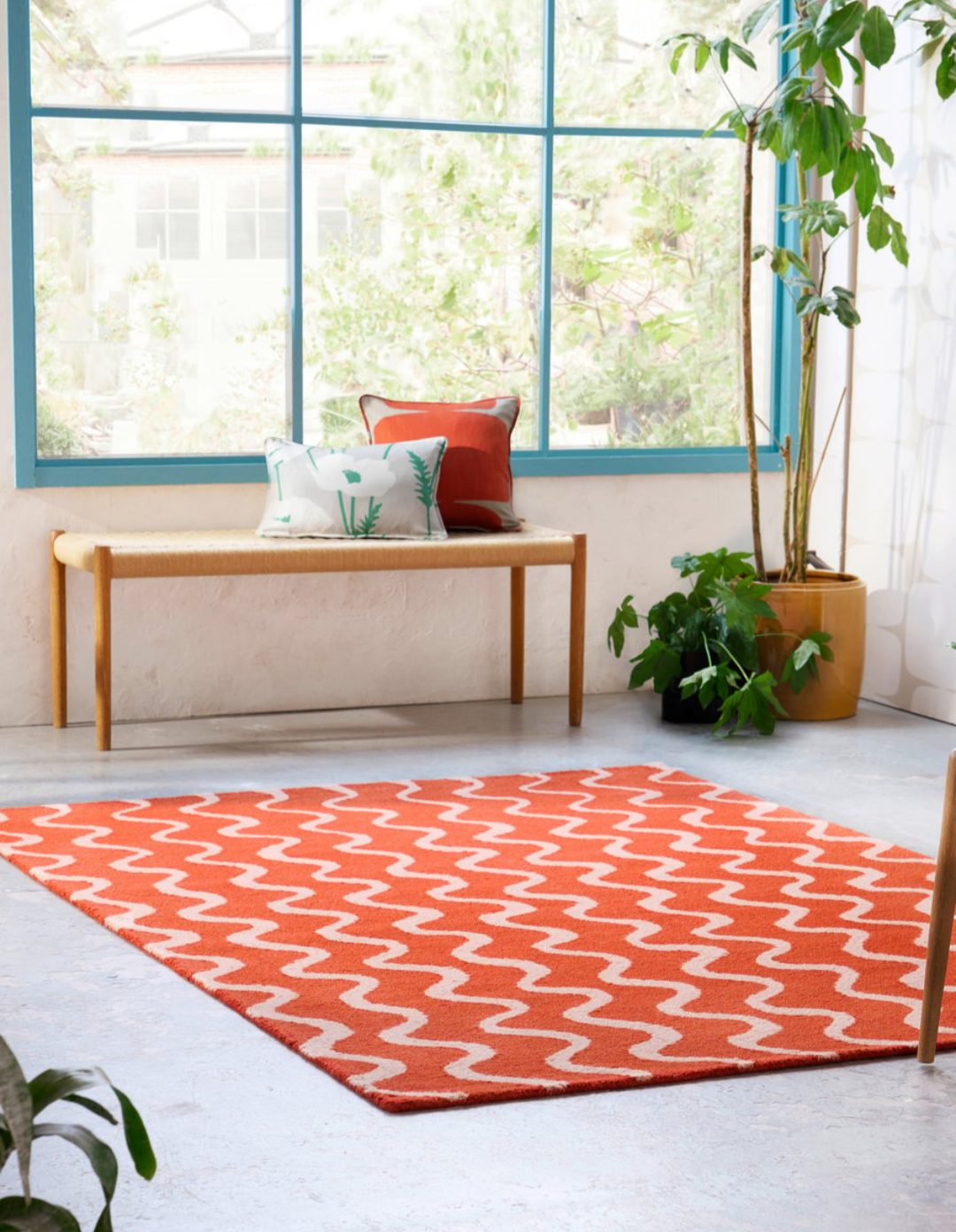 Modern Wavy Line Red & Beige Area Rug – Handcrafted Geometric Carpet for Living Room & Bedroom Décor