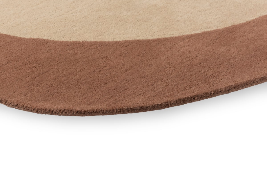 Modern Organic Shape Area Rug – Overlapping Beige & Brown Abstract Design for Contemporary Living Room & Bedroom Décor